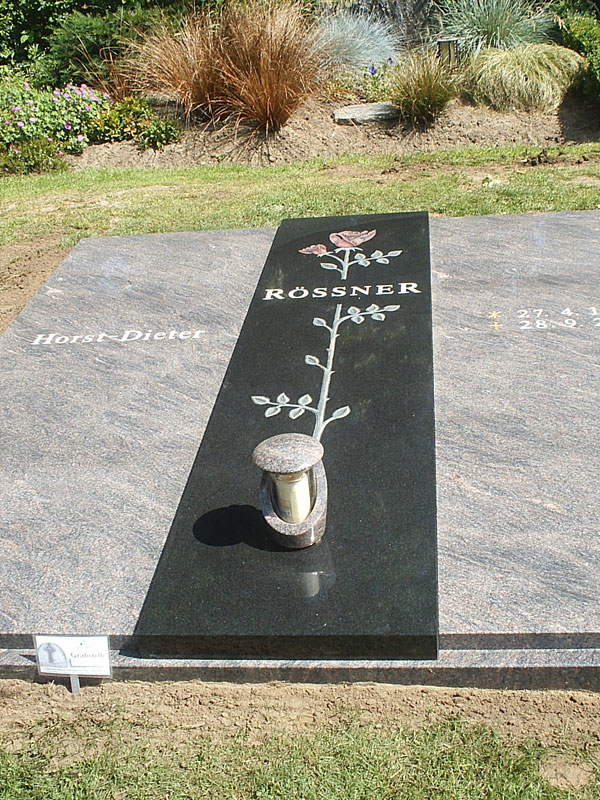 Steinmetz und Bildhauerei Dopp Abdeckplatten für Gräber